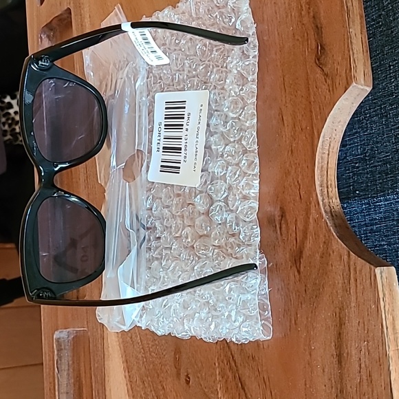 3X HOST PICK!!! BLACK CAT EYE SUNGLASSES - Picture 11 of 12